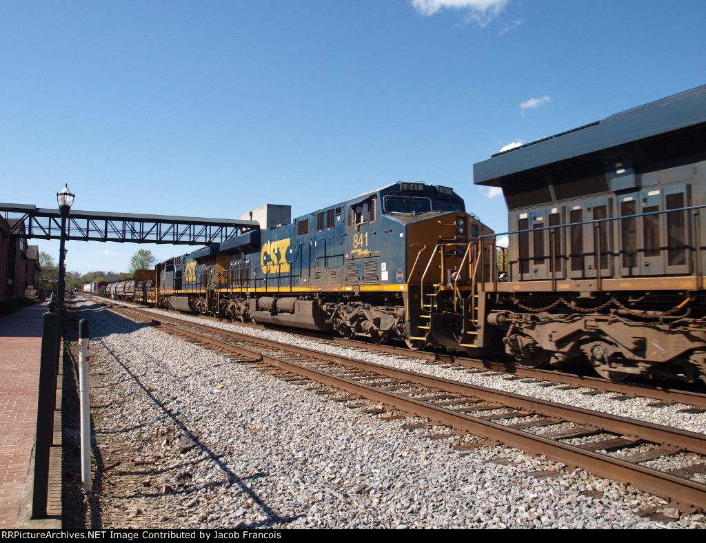 CSX 841